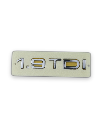 1.9 TDI 135x20 mm Krom Bagaj Yazısı Audi Uyumlu