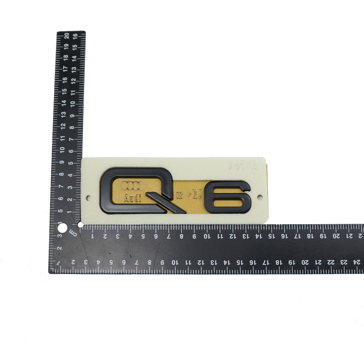 Q6 Ölçü: 110x40 mm Siyah Bagaj Yazısı Audi Uyumlu