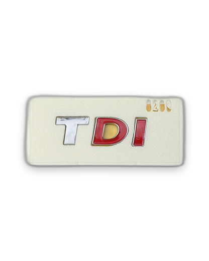 TDI İki Kırmızı Bagaj Yazısı Volkswagen Uyumlu